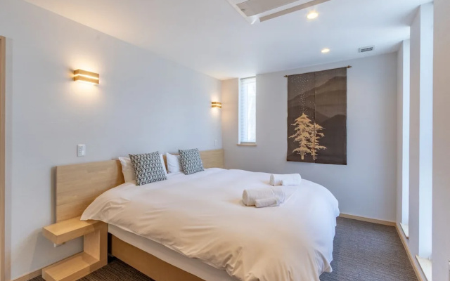 Owl House Niseko – Guest Rooms – Kutchan