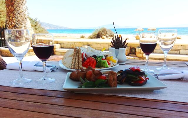 Finikas Hotel