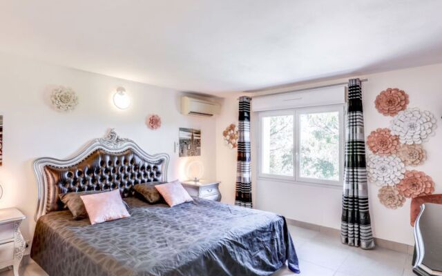 Holiday Home Villa Les Toscanes