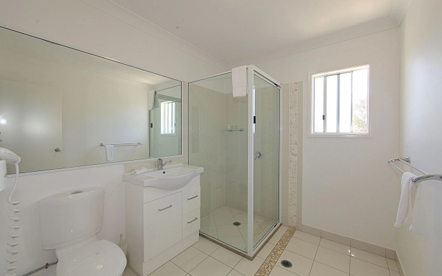 Alexandra Apartments