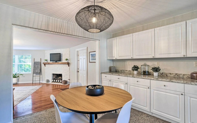 Bright Boynton Beach Getaway w/ Patio!