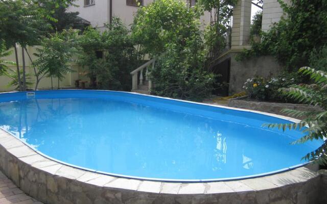 Angelina Guest House