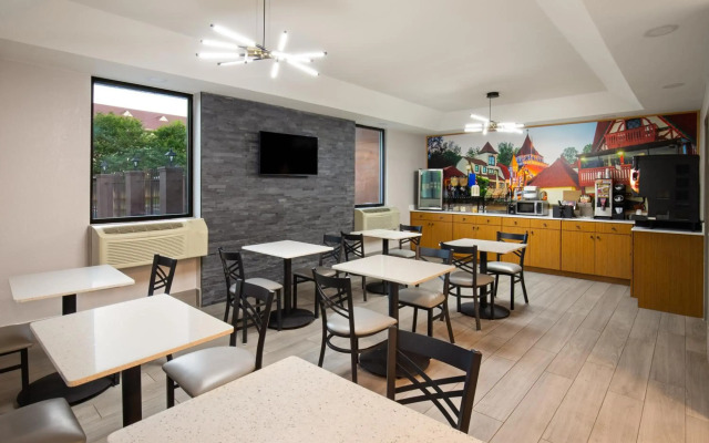 Days Inn by Wyndham Helen