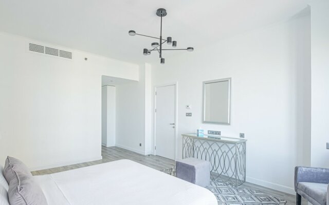 LUX Holiday Home - IBN Residence 2
