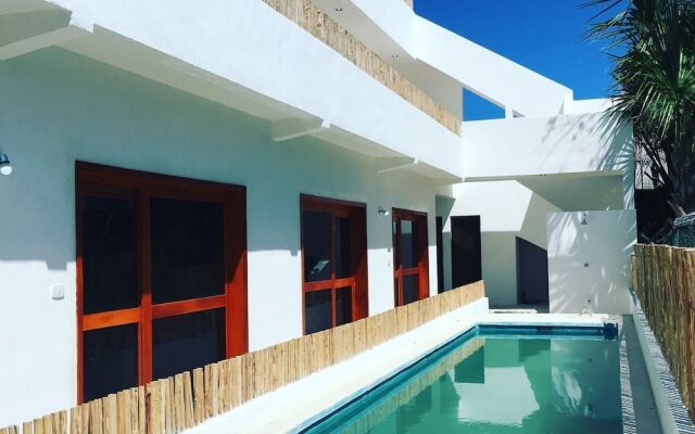 Hotel Lavi