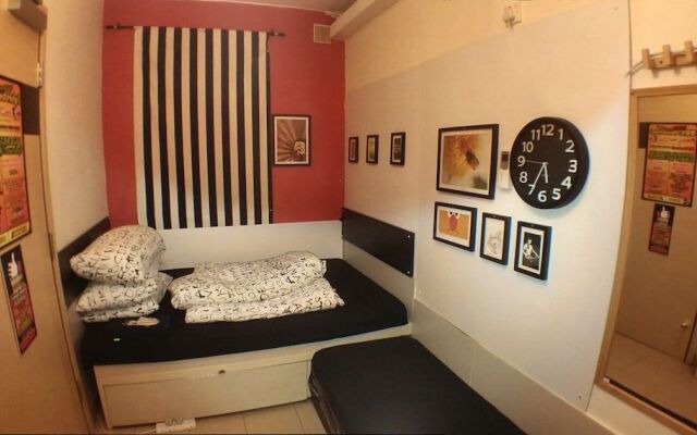 Micro Hotel