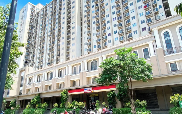 Tidy and Warm 2BR at Podomoro Golf View Apartment