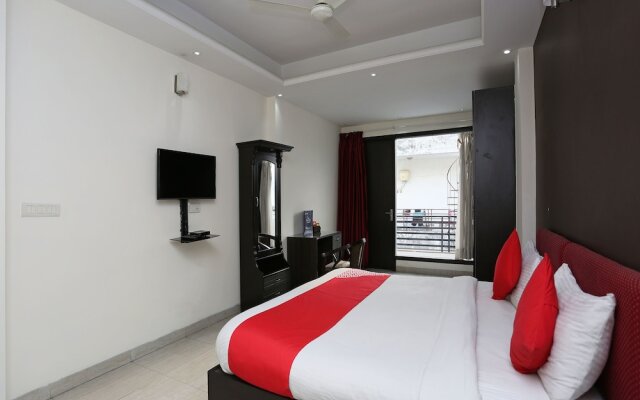 OYO 16410 Hotel Retreet