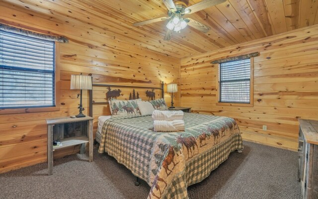 The Honeysuckle 2 Bedroom Cabin by Redawning