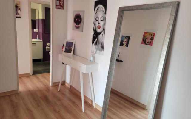 Amplio Piso Luminoso Cerca Del Camino Y Catedral C3