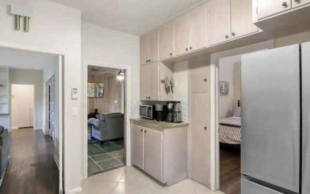 Sun, Shells and Seaspray w/ Lanai