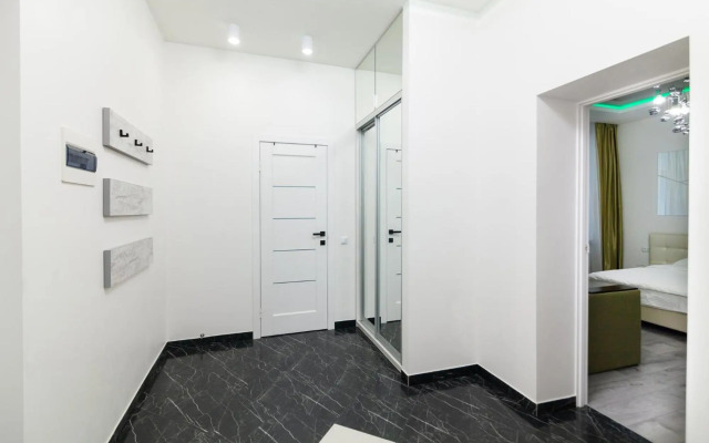 LEOGRAND Apartment on B Khmelnytskogo 27a