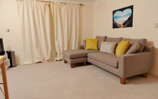 Select Serviced Accommodation - Blakes Quay