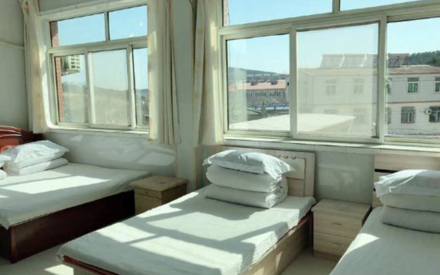 Beizhen Good Luck Hotel (Qingyan Temple Branch)