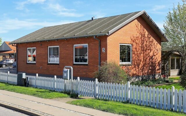 Simplistic Holiday Home in Ålbæk near Sea