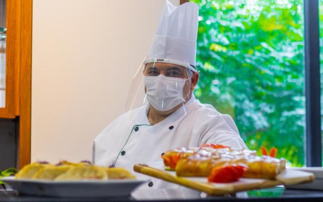 Rede Andrade Luxor Hotel