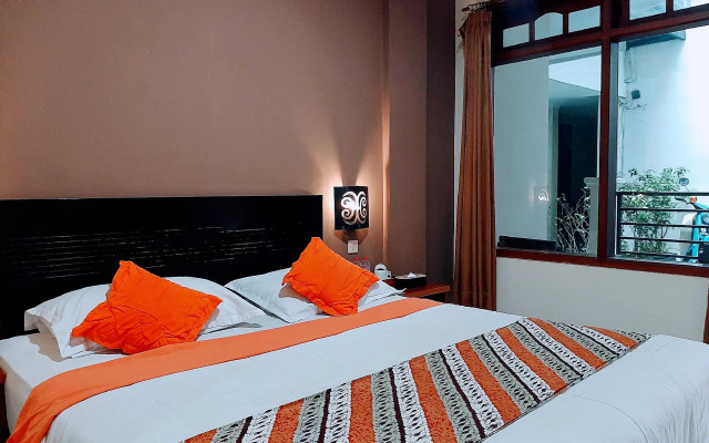 Helios Hotel