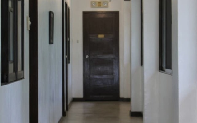 Laiya White Cove Beach Resort