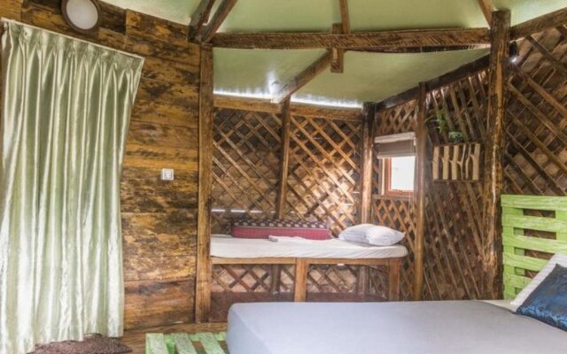 Cubby House Resort & Glamping