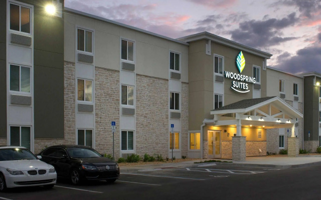 WoodSpring Suites Orlando Airport