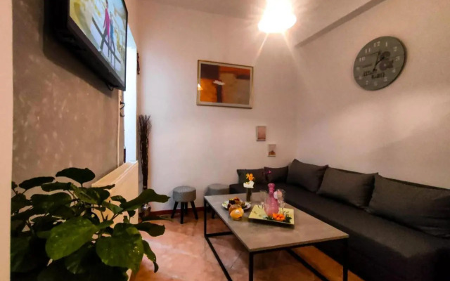 Vasileio's 2 Bedroom Condo in Corfu Town