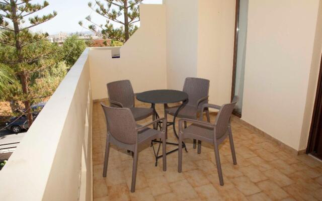 Sunny Suites