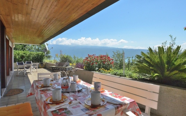 Apartment La Fiore 2 With Pool