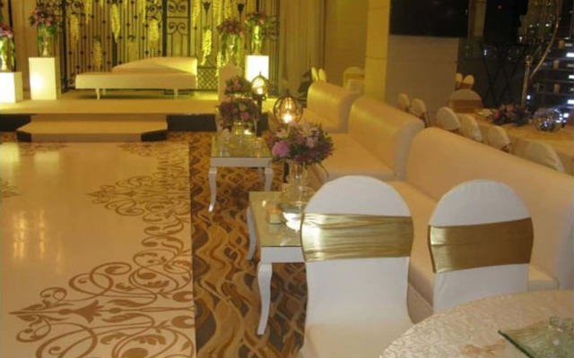 Golden New Continental Hotel