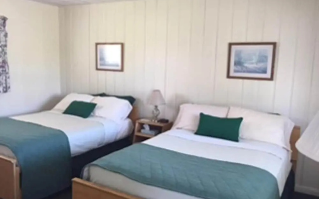 Rock Ledge Motel