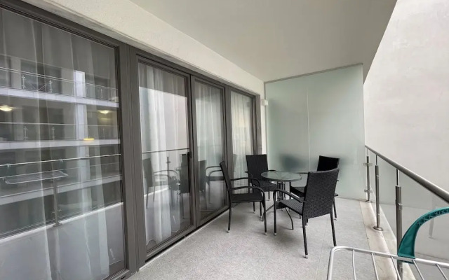 Smart Carrara Apartments
