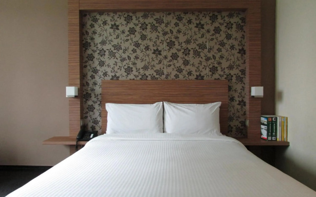 Strand Hotel (SG Clean Certified)