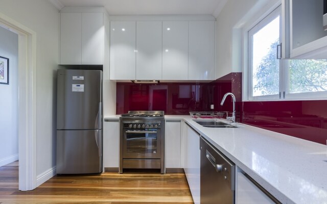 Cottesloe Beach Deluxe Apartment