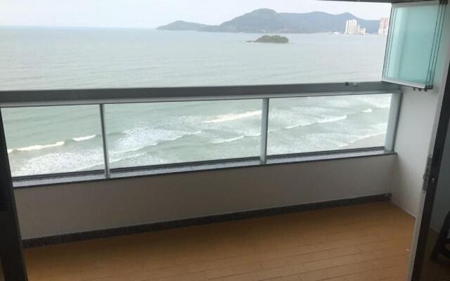 Apartamento frente mar