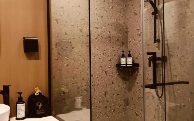Grace Hotel