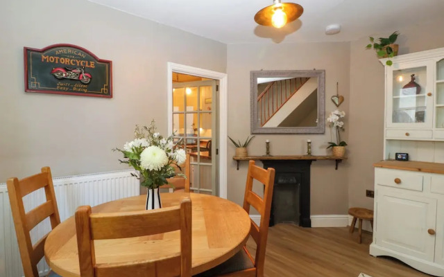 Holly Cottage