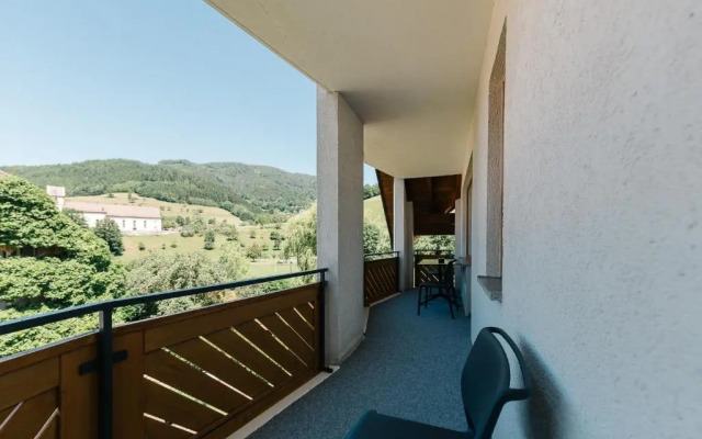 Moderne 3 Zi.-FeWo BlackForest Art Nähe Freiburg