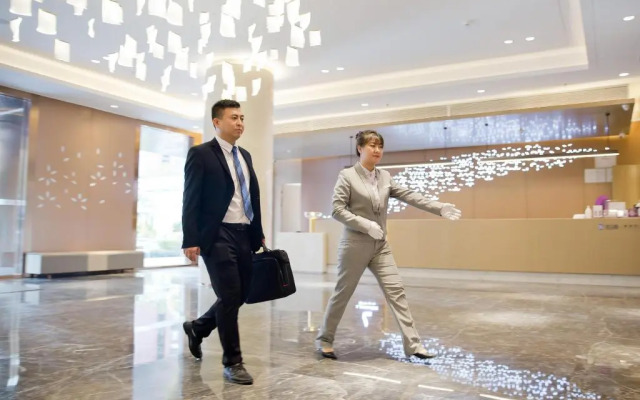 Lavande Hotel (Shenzhen Dongmen Shuibei Cuizhu Subway Station)