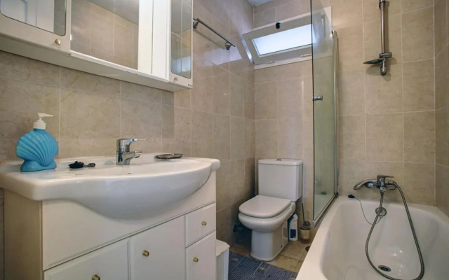 Lovely beachfront apartment Puerto Banus Marbella