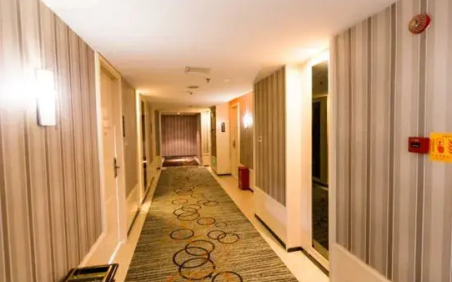 Hujing Business Hotel