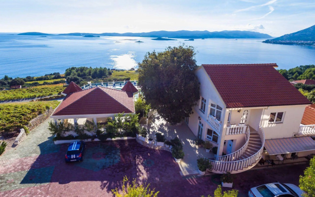 Villa Antonio