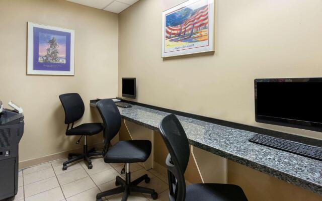 Best Western Plus Virginia Beach