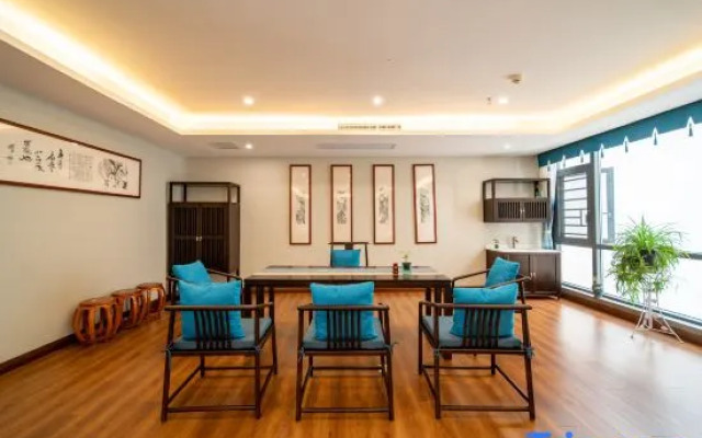 Qiongtai Hotel