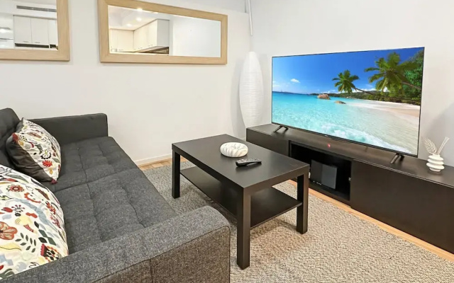 2-bed City Apartment With Gym