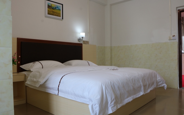 Shanhu Apartment