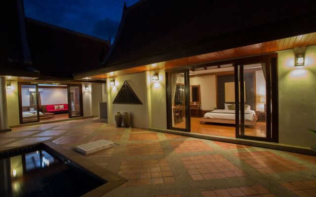 Sirinthara Villa 4 bed pool Nai Harn