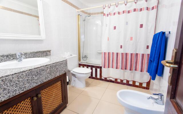 Altamar 28 with terrace&pool By CanariasGetaway