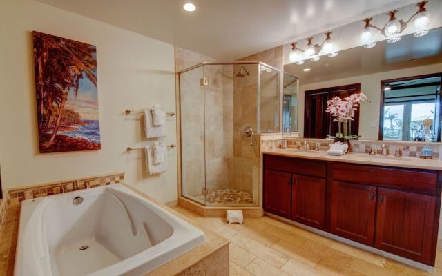 Hale Tiare 2 Bedroom Condo by RedAwning