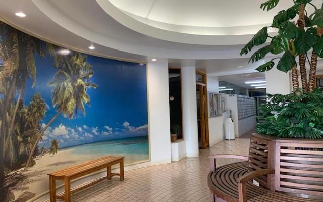 Your Little Piece of Paradise Pool, BBQ & Wifi at Inn on the Park 613