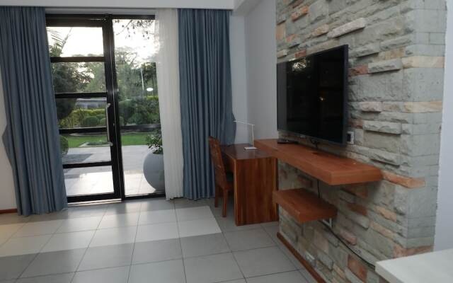 Villa Alpha International Hotel