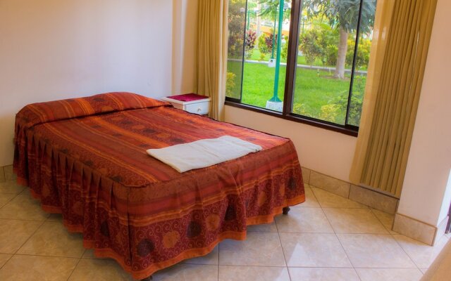 Las Poncianas Hotel